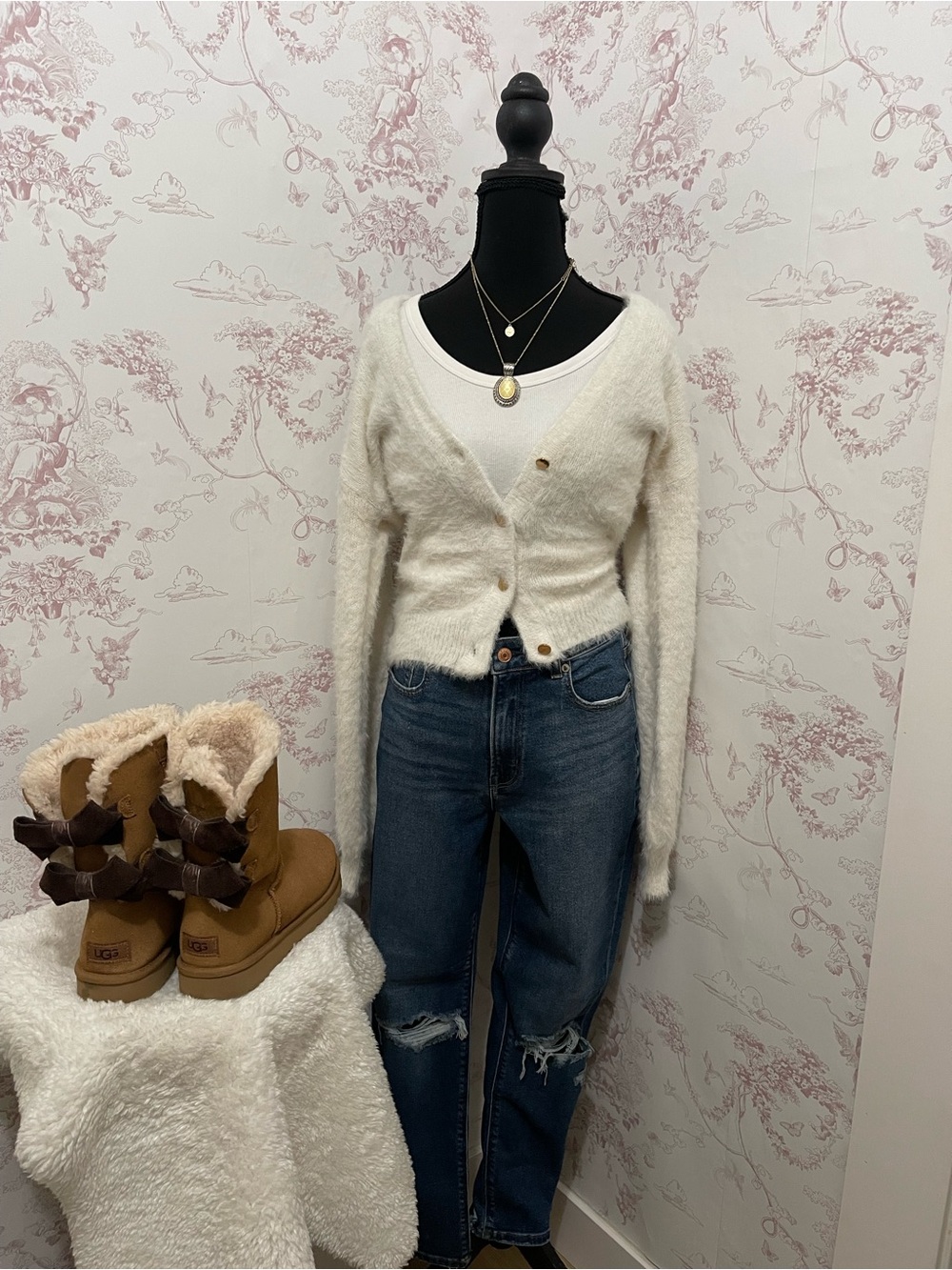 American Eagle Mom jean size 4